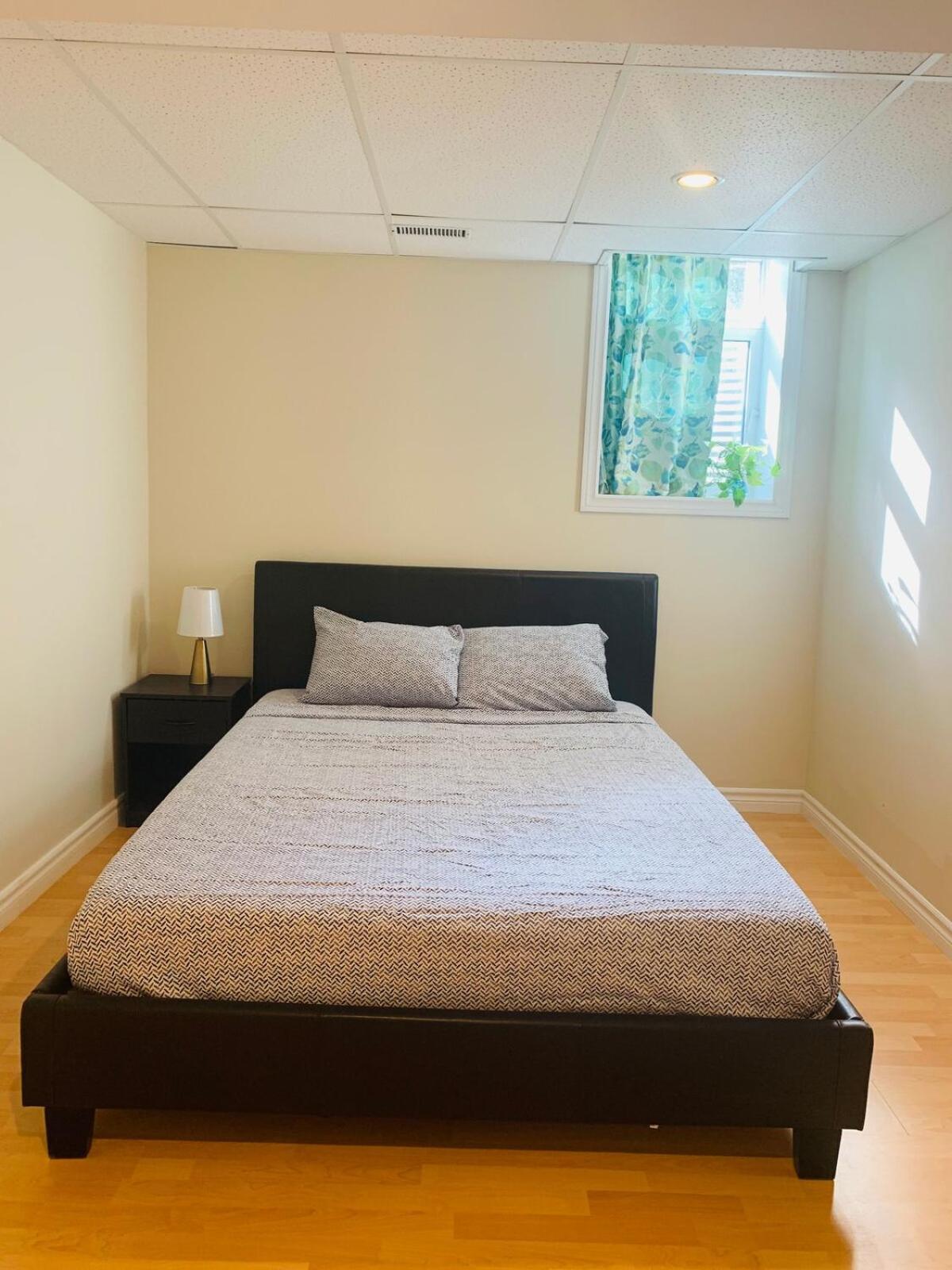 Finished 2 Bedroom Apartment In An Upscale Area Of 아약스 외부 사진